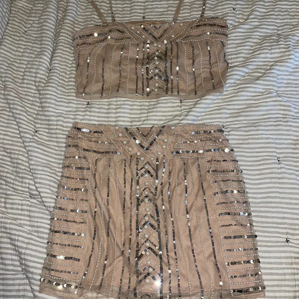 Show me your mumu pearly mini skirt & matching tank - Picture 2 of 3